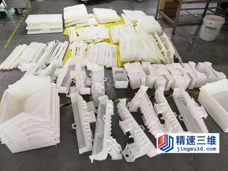 塑胶产品不用开模能小批量生产吗？模具太贵了怎么解决？
